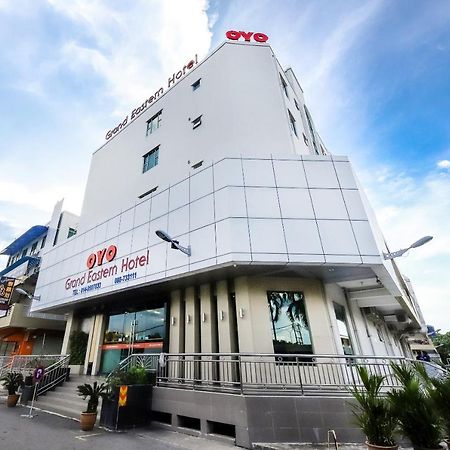 Oyo 371 Grand Eastern Hotel Kota Kinabalu Exterior photo