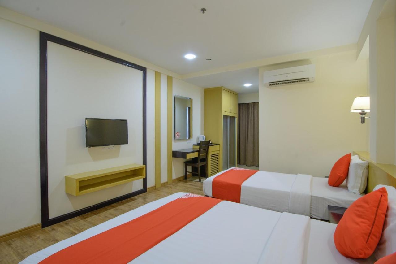 Oyo 371 Grand Eastern Hotel Kota Kinabalu Exterior photo